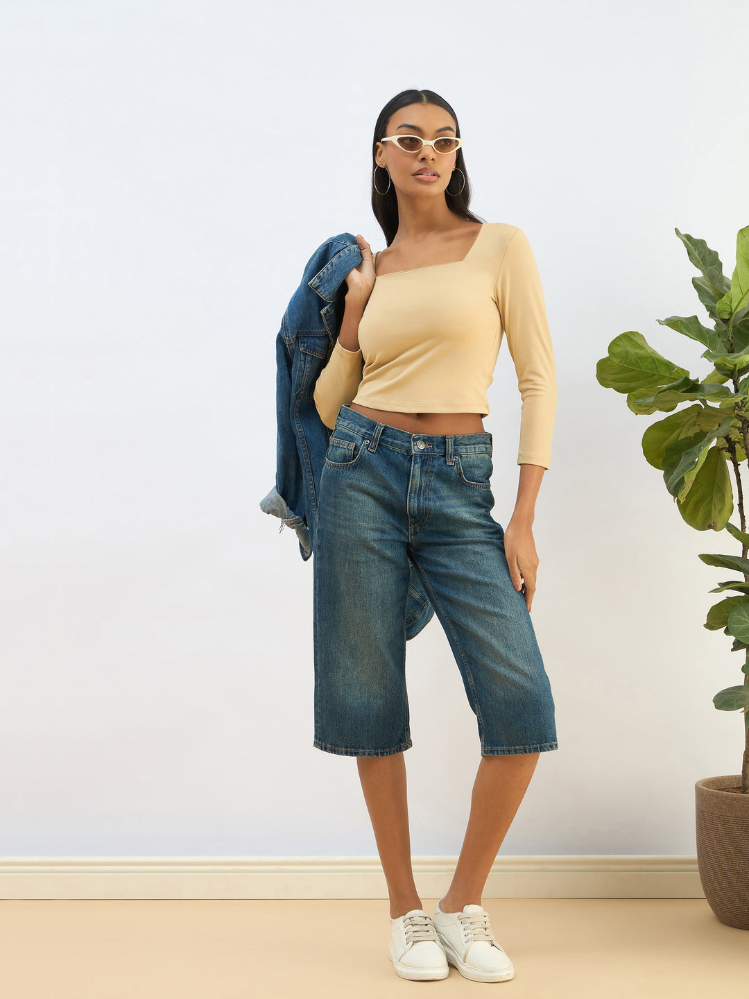 Women Beige Square Neck Knitted Crop Top
