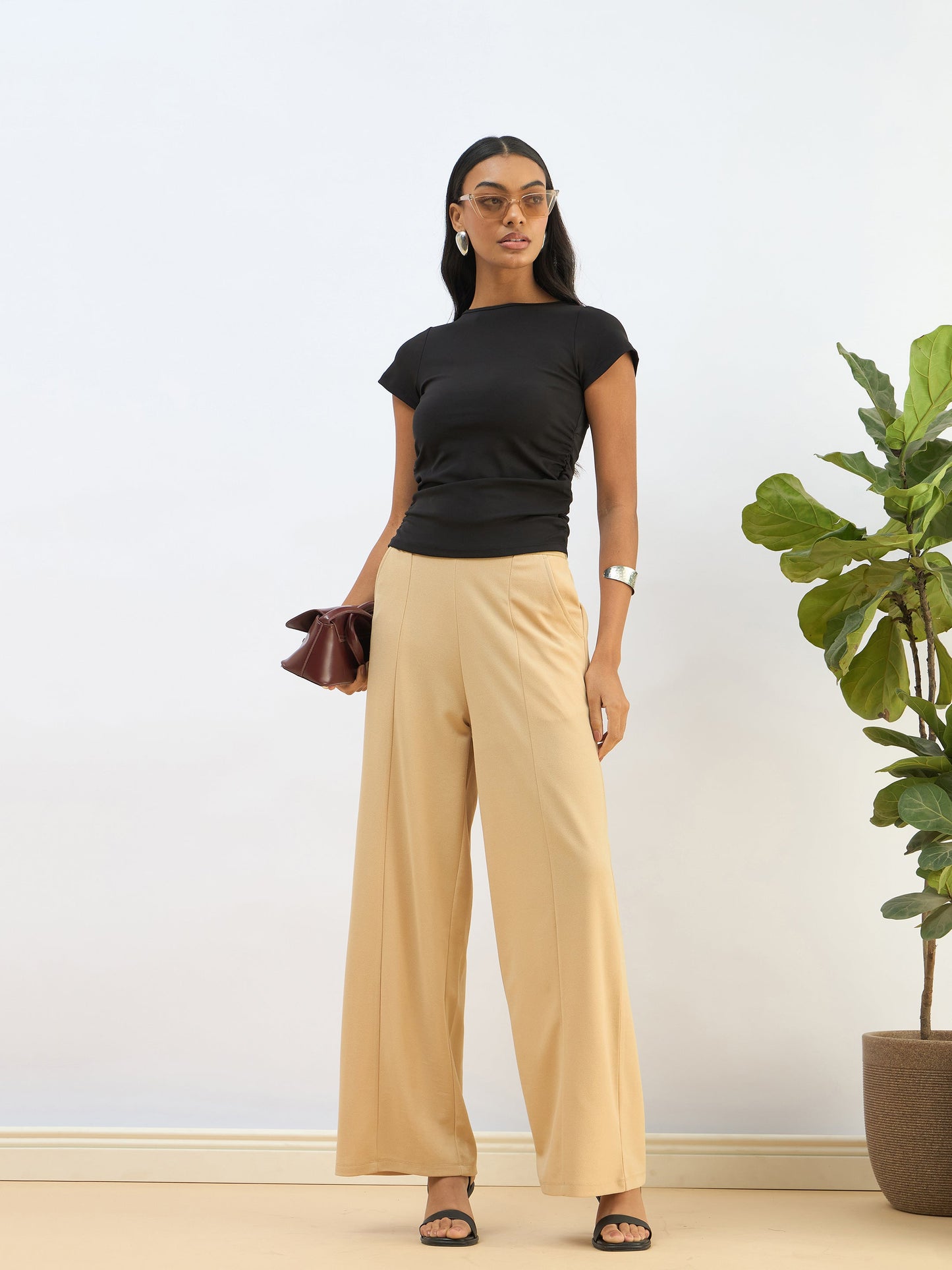 Black Knitted Short Sleeve Ruched Crop Top