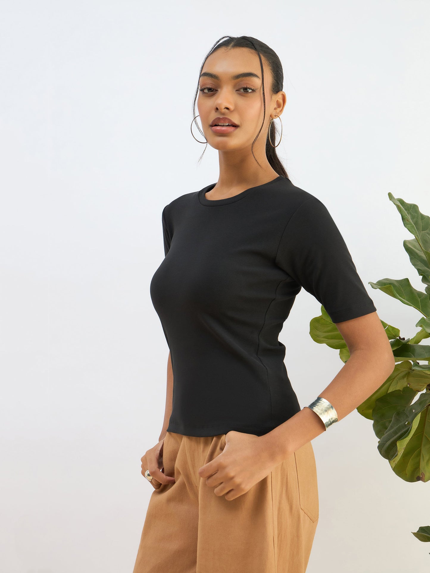 Black Rib Short Sleeves Top