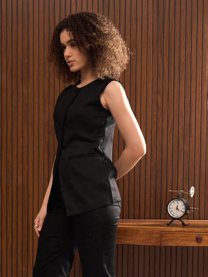 Women Black Sleeveless Bone Pocket Longline Top