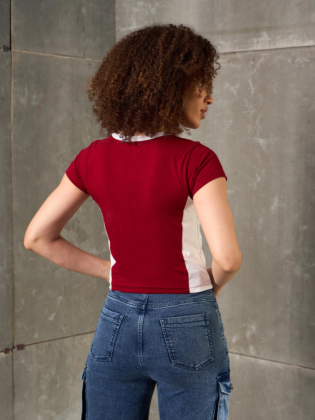 Women Maroon &amp; White R-Print Fitted T-Shirt