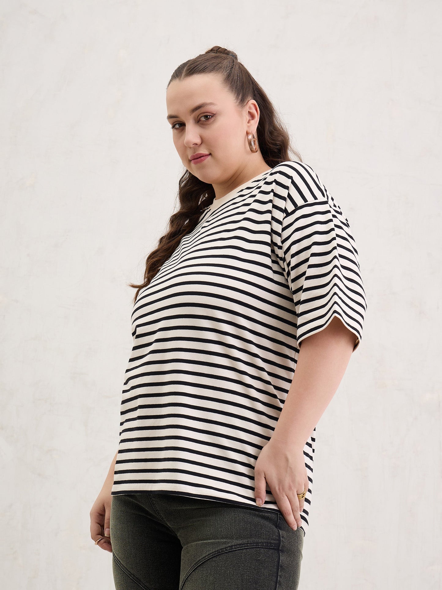 Black & Off White Stripe Round Neck T-Shirt-SASSAFRAS Curve