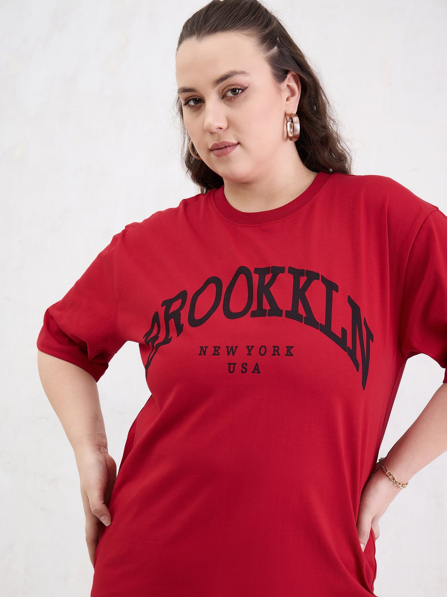 Red Graphic BROOKLYN Print T-Shirt-SASSAFRAS Curve
