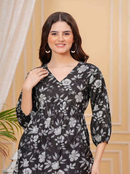 Black Self Design Cotton Fabric Tunics Three-Quarter Sleeves V-Neck Hip Length