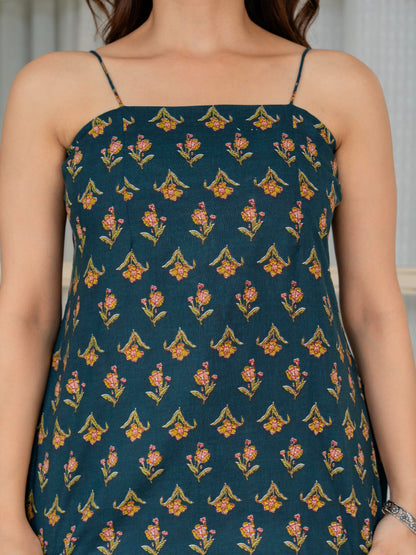 Green Self Design Cotton Fabric Tunics Sleeveless V-Neck Hip Length