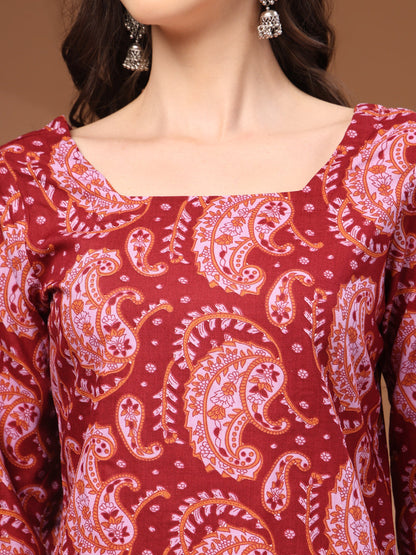 Maroon Self Design Cotton Fabric Tunic 3/4 Sleeves Square Neck Hip Length