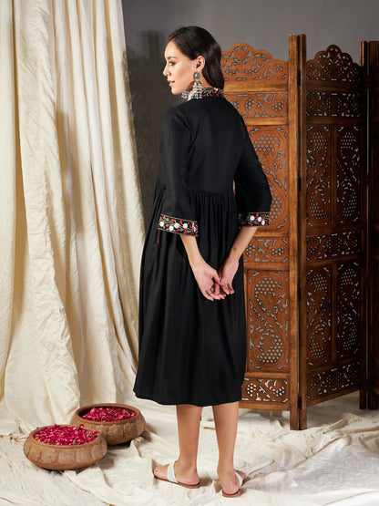 Black Embroidered Sleeve Gathered Dress-Shae by SASSAFRAS