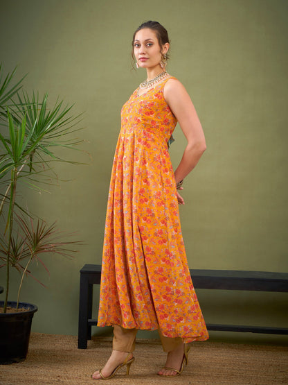 Yellow Floral Sweetheart Neck Anarkali Kurta-Shae by SASSAFRAS