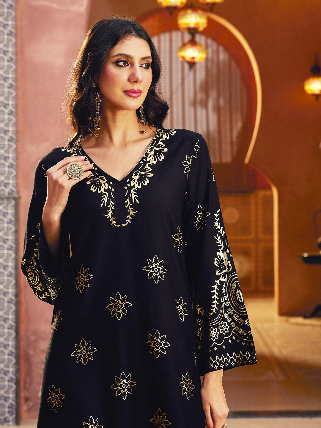Women Black Foil Print V-Neck Abaya Dress