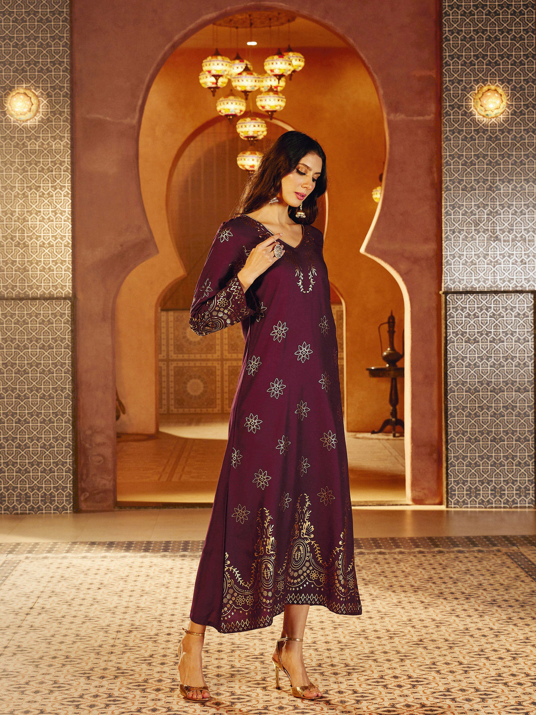 Women Burgundy Foil Print V-Neck Abaya Dress