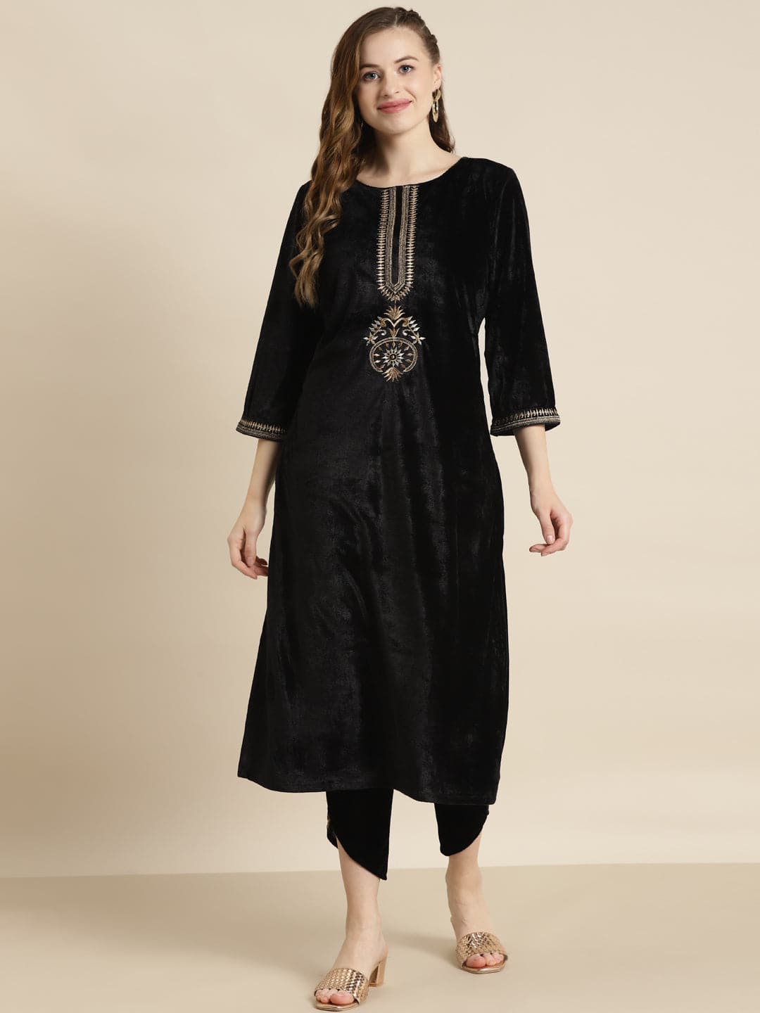 Black Velvet Zari Embroidered Straight Kurta-Kurtas-SASSAFRAS