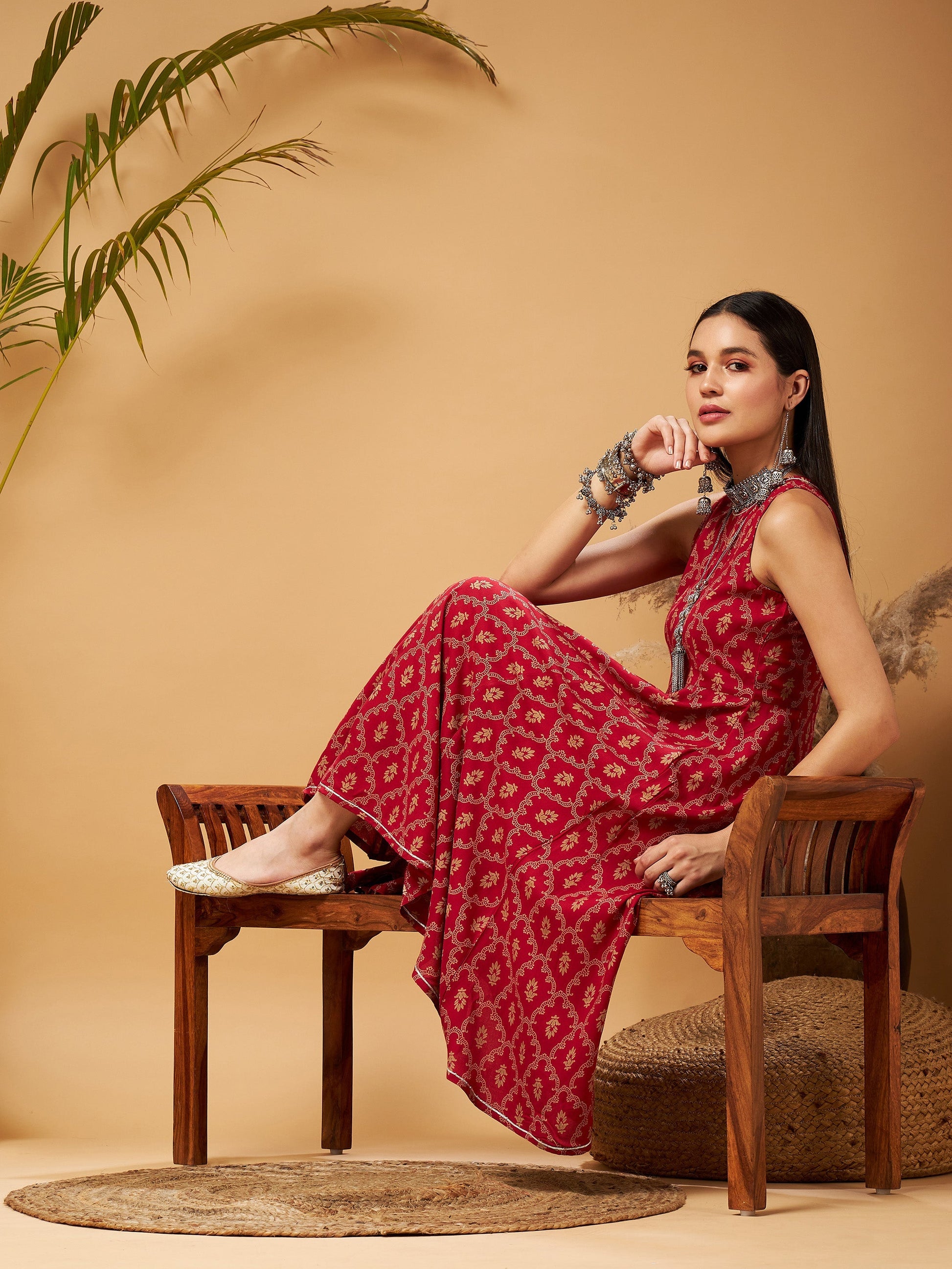 Maroon Floral Box Back Detail Anarkali Kurta-Shae by SASSAFRAS