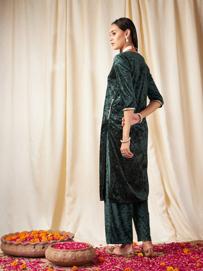 Emerald Green Embroidered Neck Straight Kurta-Shae by SASSAFRAS
