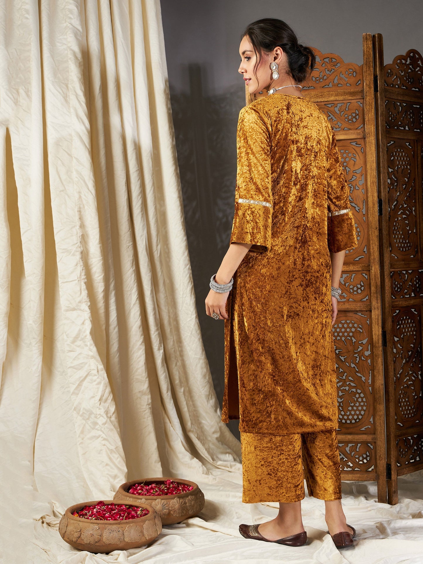 Mustard Velvet Pocket Embroidery Straight Kurta