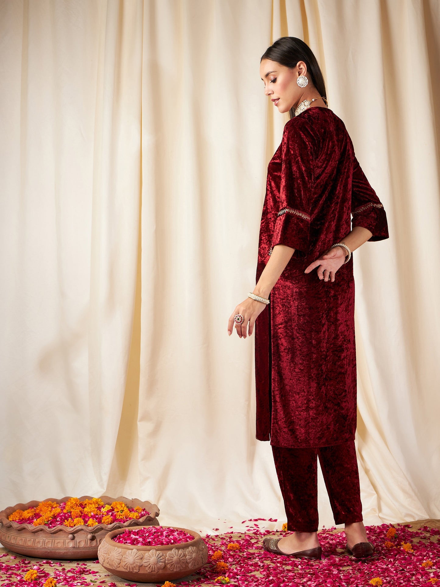 Maroon Velvet Pocket Embroidery Straight Kurta-Shae by SASSAFRAS