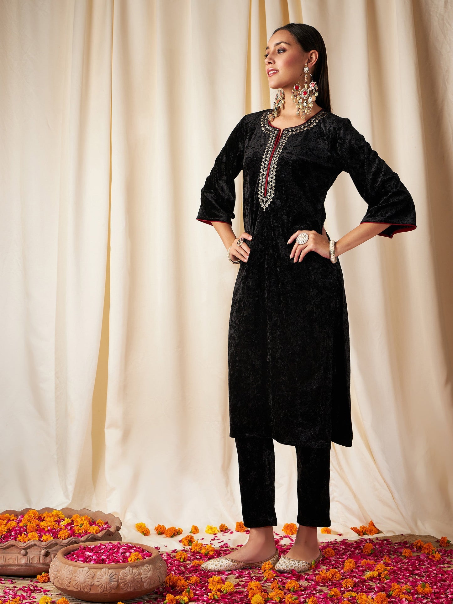 Black Velvet Straight Kurta-Shae by SASSAFRAS