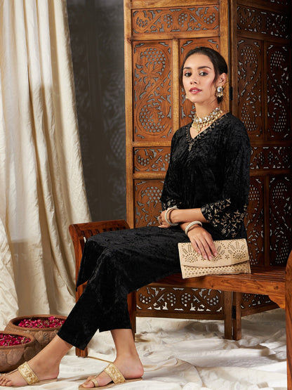 Black Velvet Sleeve Embroidered Straight Kurta-Shae by SASSAFRAS