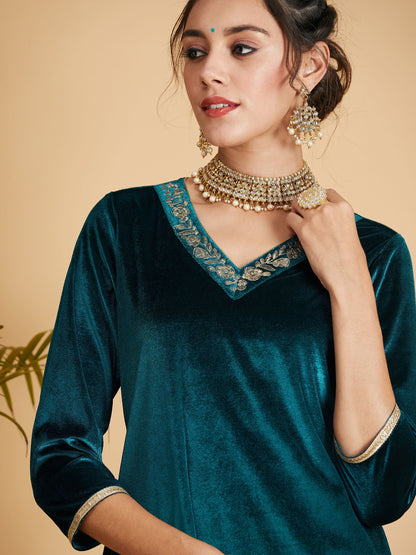 Green Velvet Zari Embroidered Pocket Straight Kurta