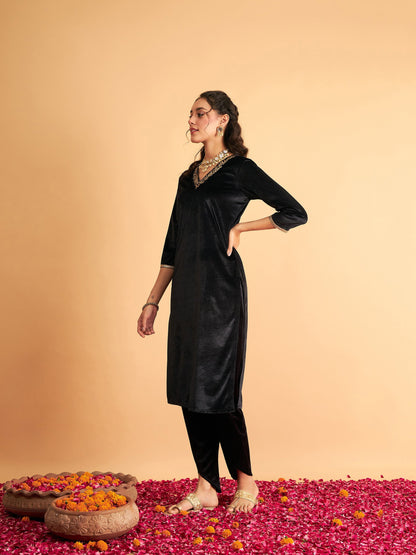 Black Velvet Zari Embroidered Pocket Straight Kurta-Shae by SASSAFRAS
