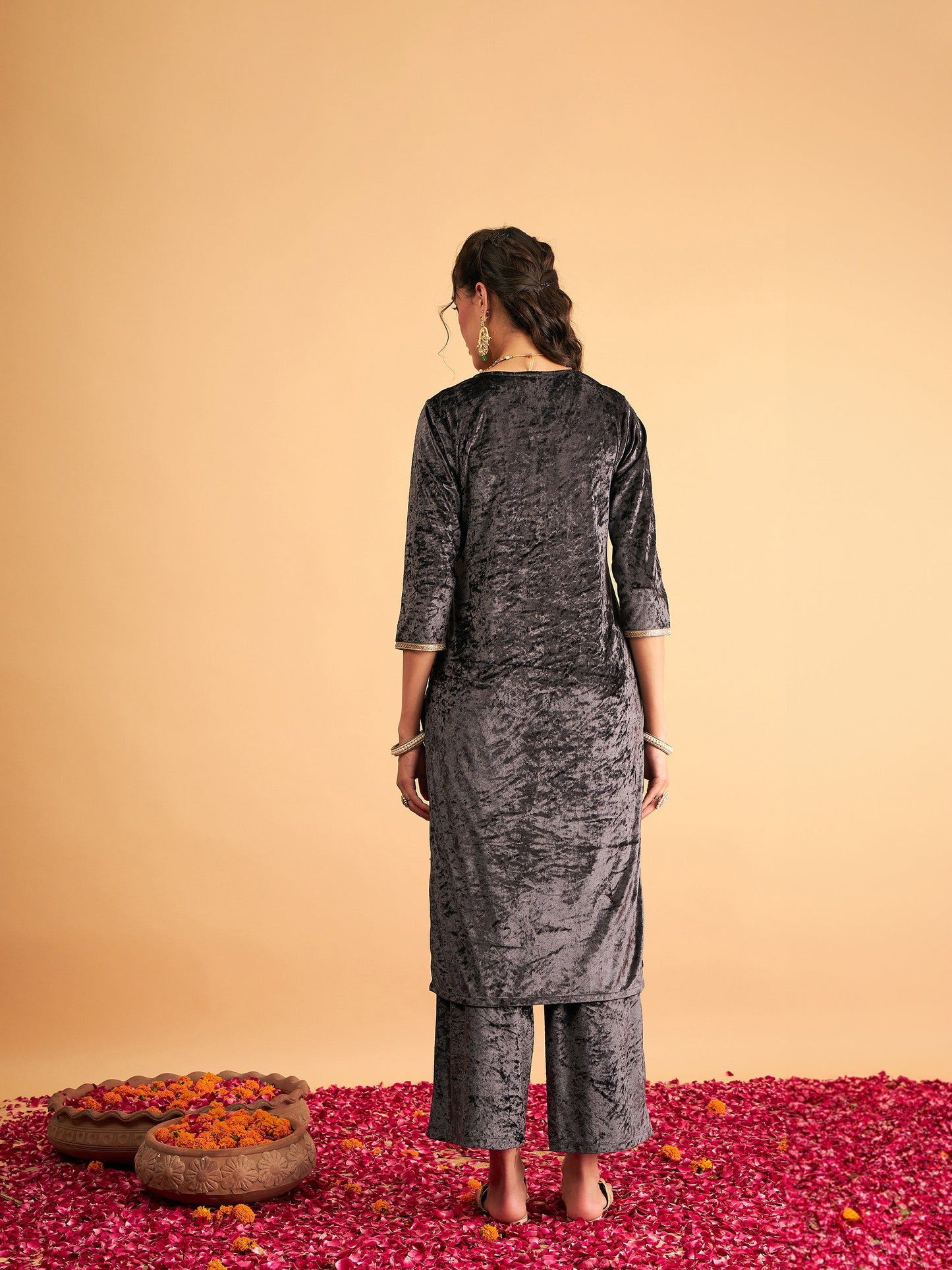 Grey Embroidered Straight Kurta