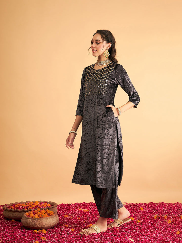 Grey Velvet Front Embroidered Straight Kurta-Shae by SASSAFRAS