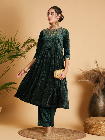 Emerald Neck Embroidered Velvet Gathered Kurta