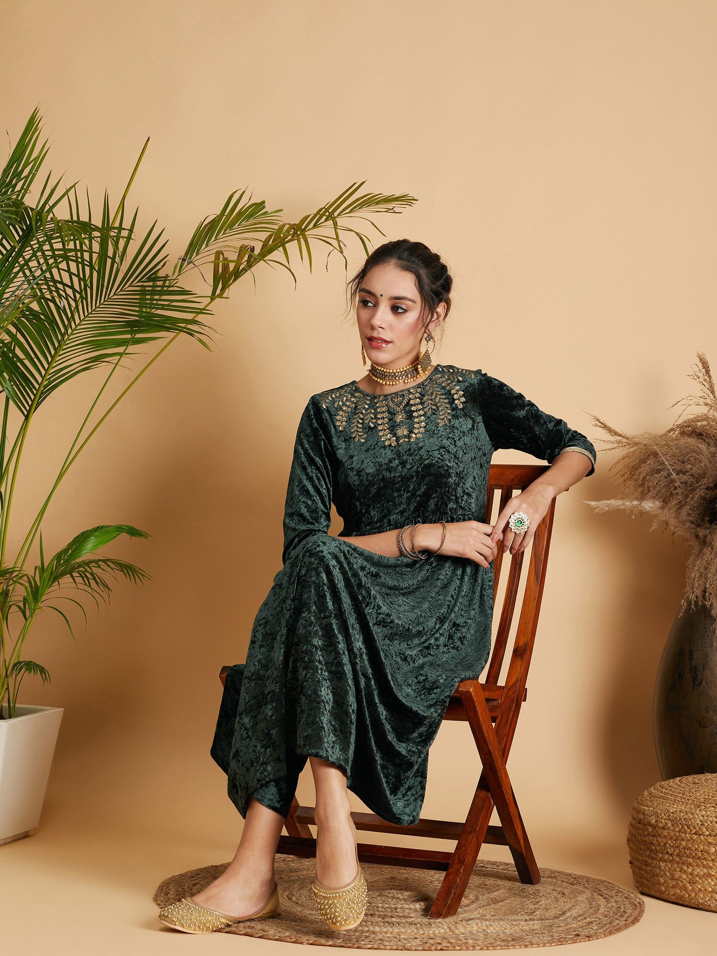 Emerald Neck Embroidered Velvet Gathered Kurta