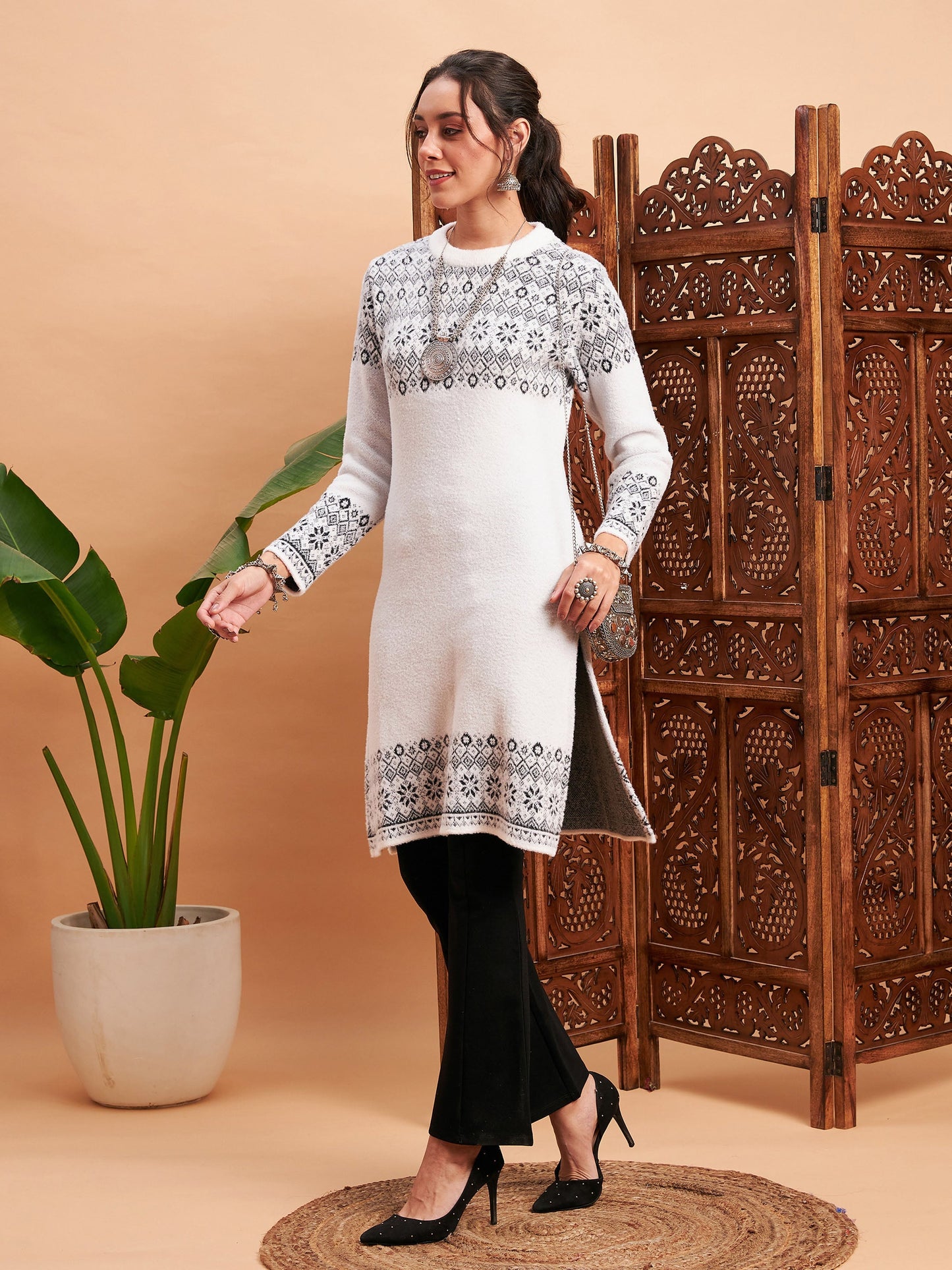 Black & White Hair Wool Straight Kurta-Shae by SASSAFRAS
