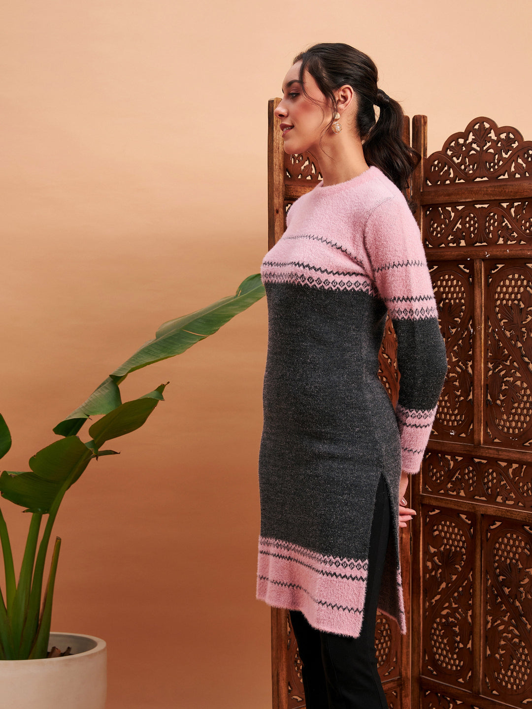 Pink &amp; Grey Hair Wool Straight Kurta-Shae by SASSAFRAS