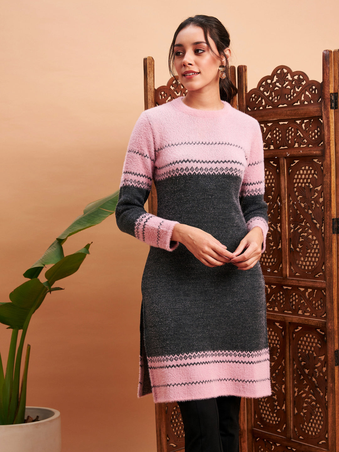 Pink &amp; Grey Hair Wool Straight Kurta-Shae by SASSAFRAS