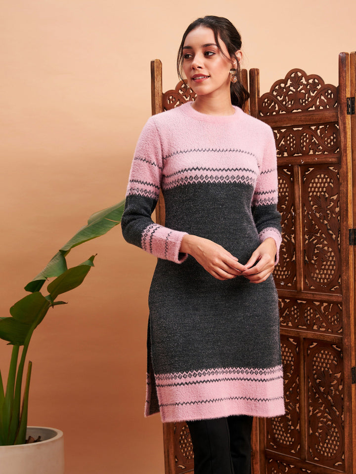 Pink &amp; Grey Hair Wool Straight Kurta-Shae by SASSAFRAS