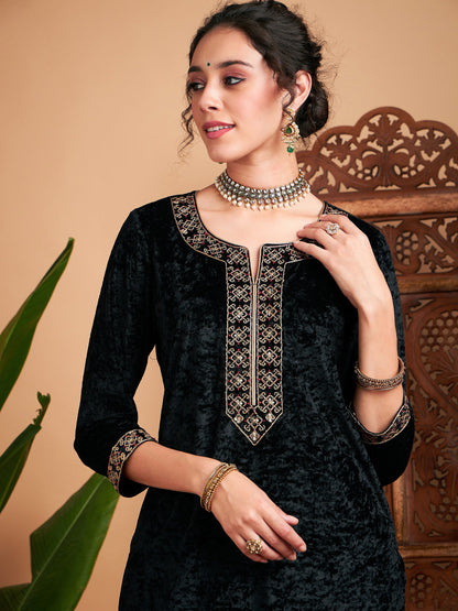 Black Velvet Embroidered Straight Kurta-Shae by SASSAFRAS