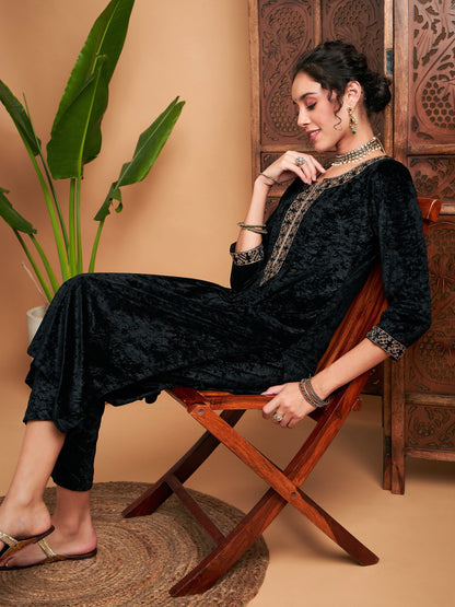 Black Velvet Embroidered Straight Kurta-Shae by SASSAFRAS
