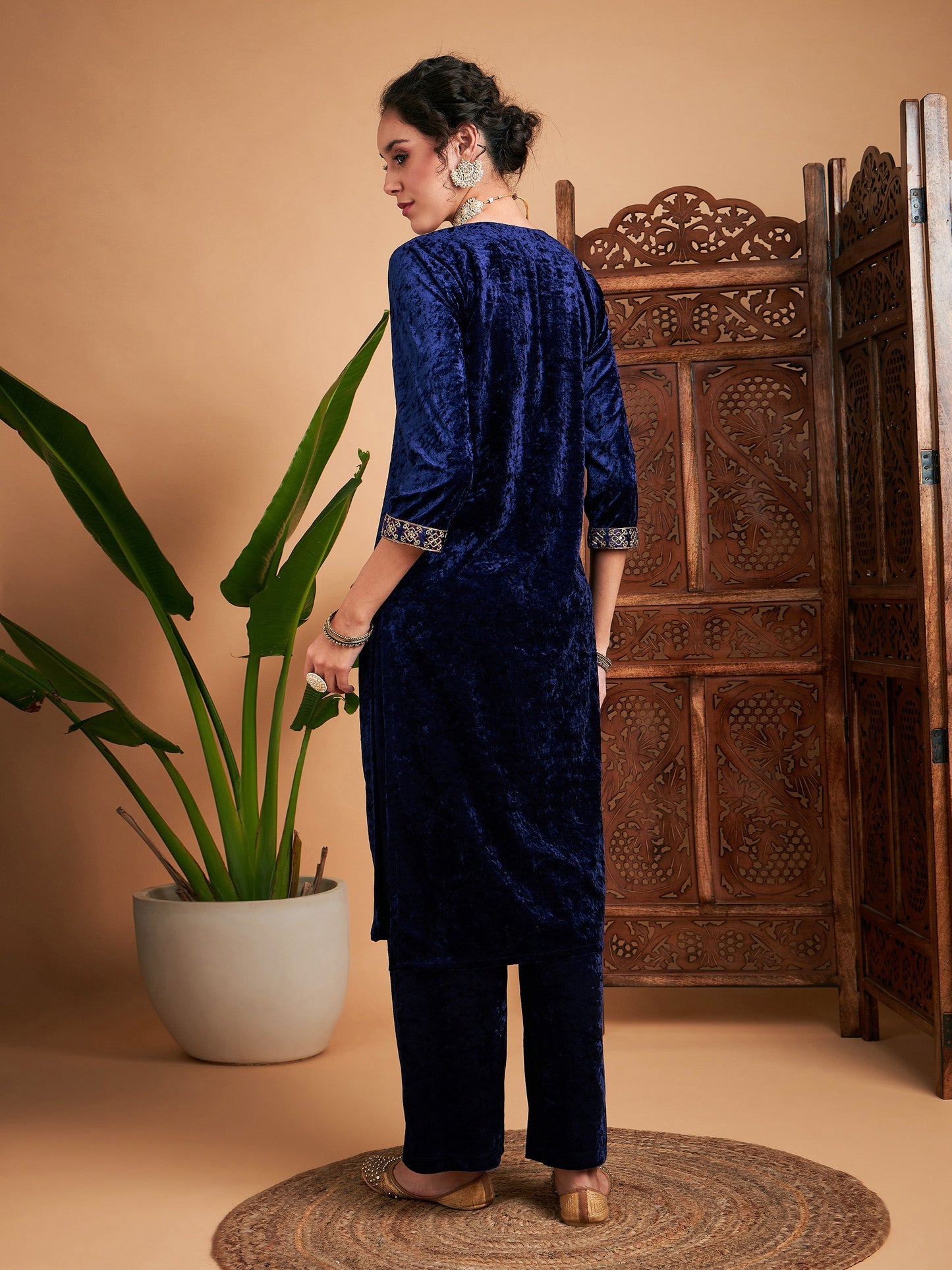 Navy Velvet Embroidered Straight Kurta-Shae by SASSAFRAS