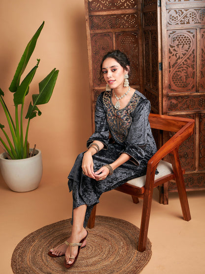 Grey Velvet Embroidered Straight Kurta