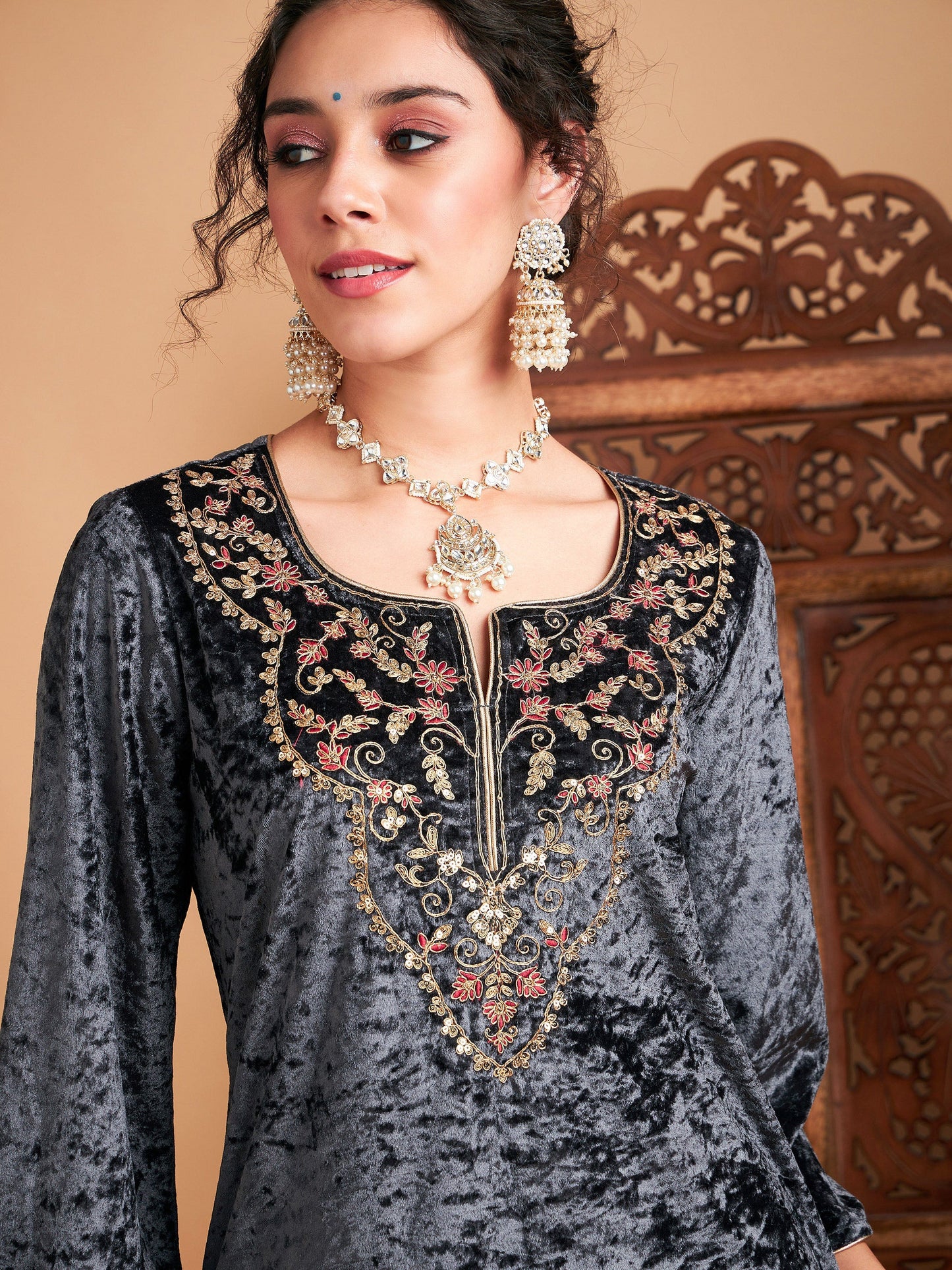 Grey Velvet Embroidered Straight Kurta