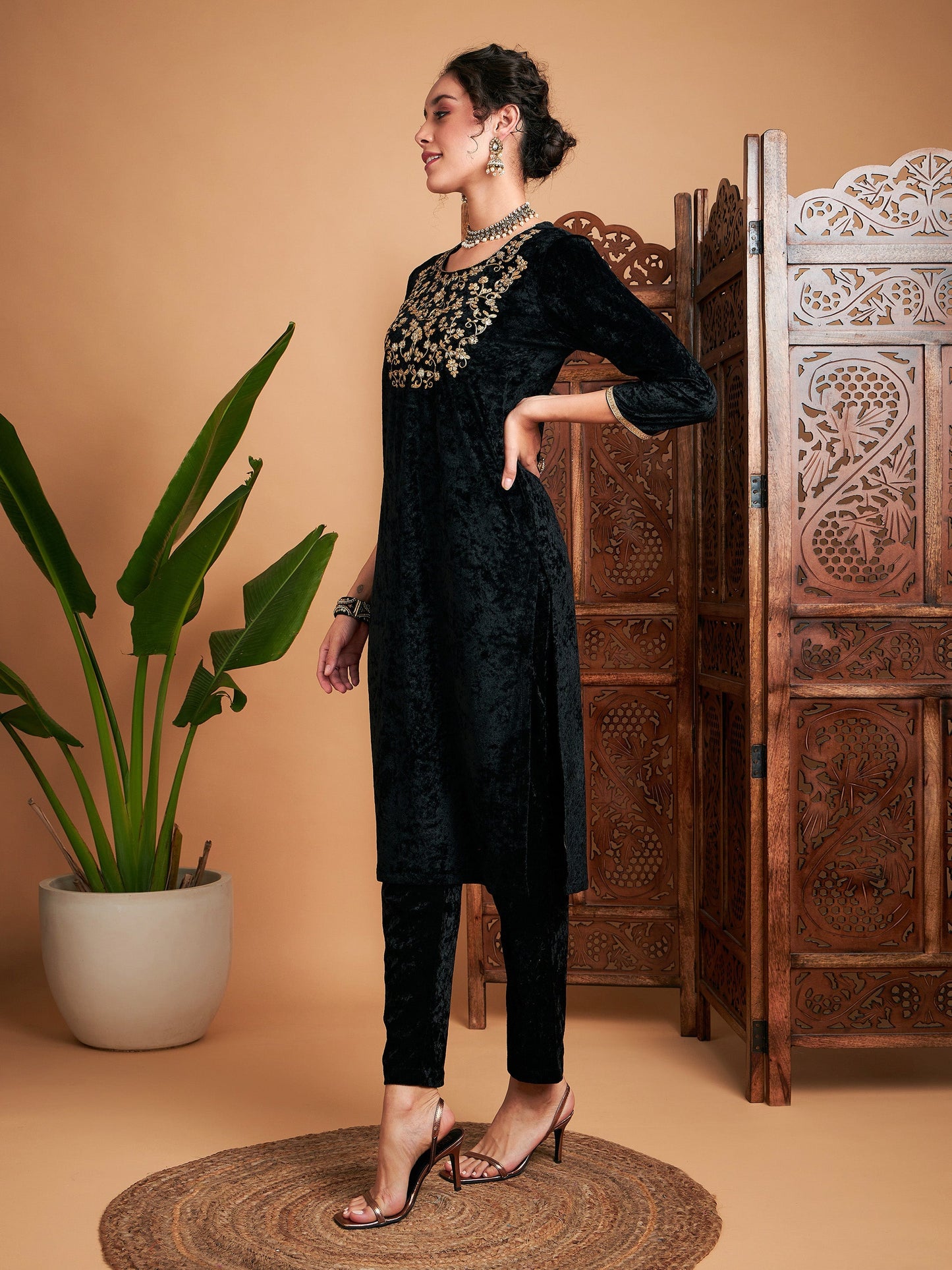 Black Velvet Sequin Embroidered Straight Kurta-Shae by SASSAFRAS