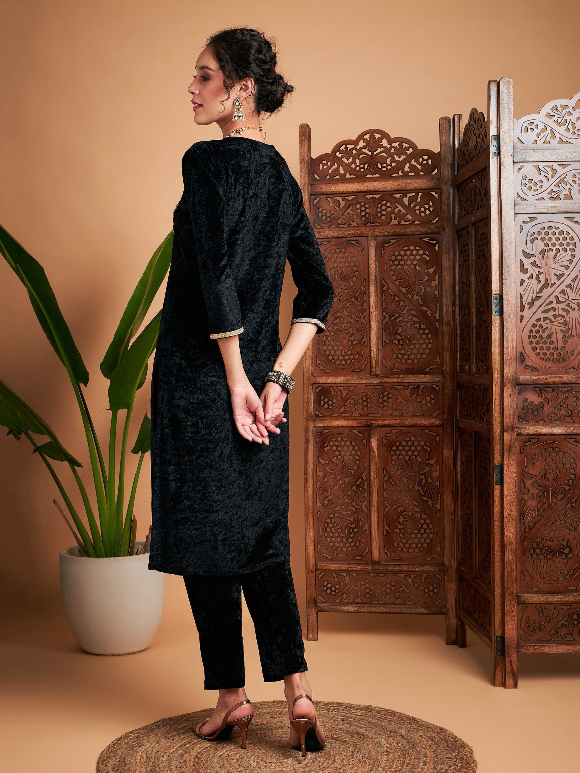 Black Velvet Sequin Embroidered Straight Kurta-Shae by SASSAFRAS