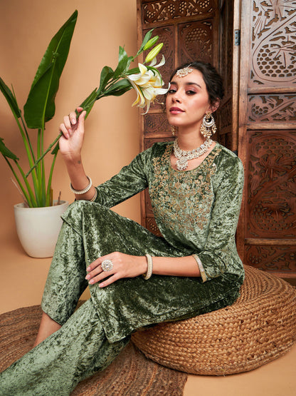 Olive Velvet Sequin Embroidered Straight Kurta