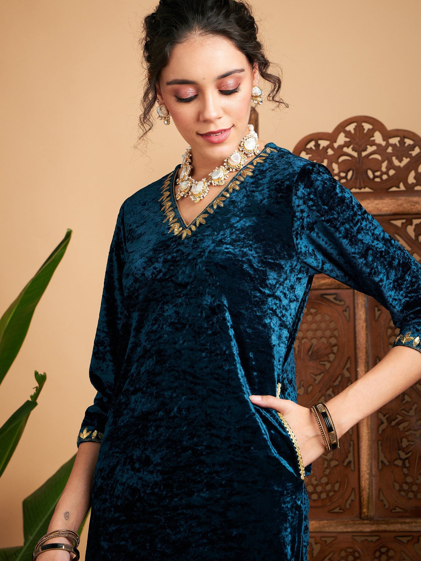 Teal Velvet Gota Patti Embroidered Straight Kurta
