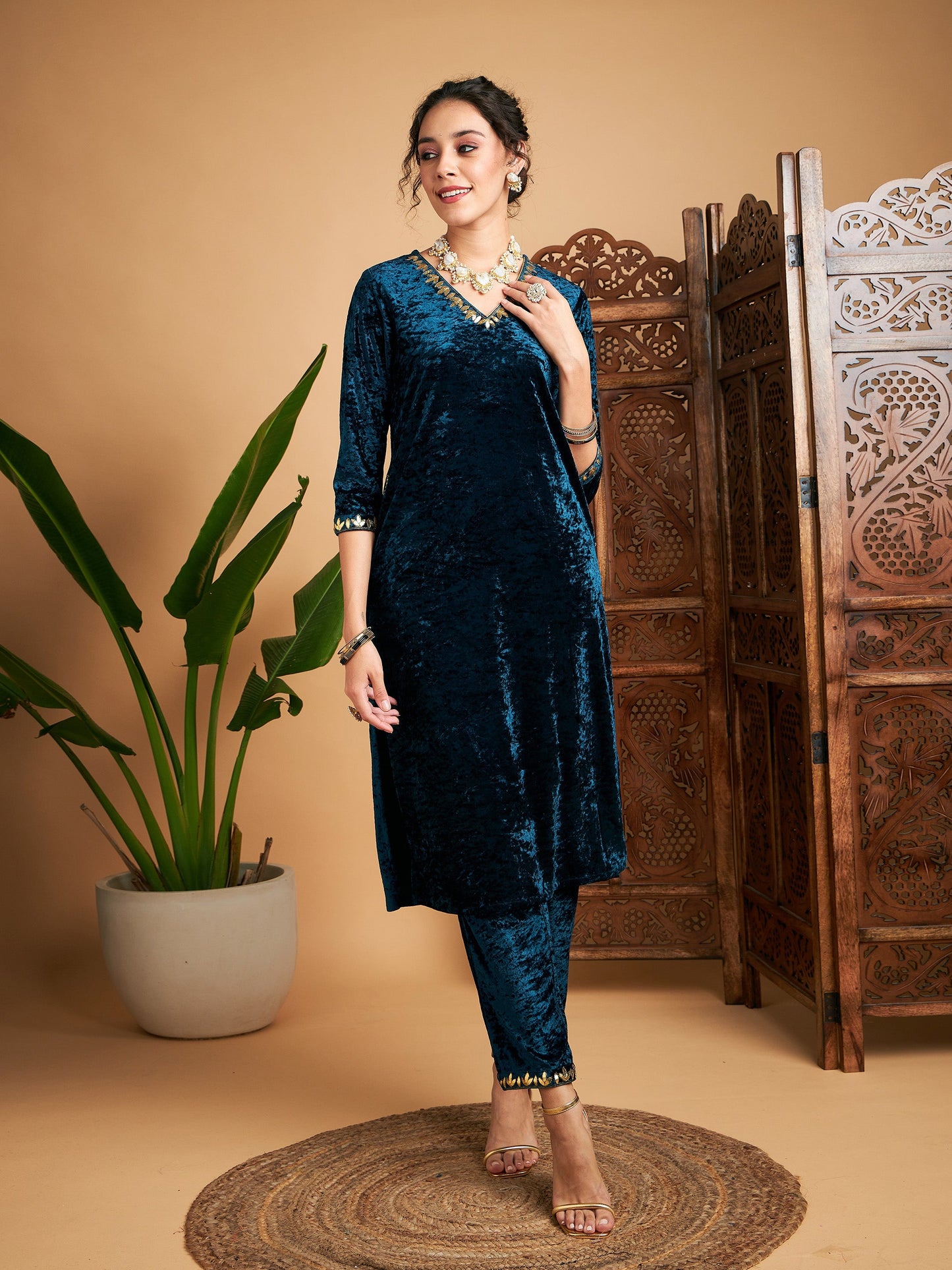 Teal Velvet Gota Patti Embroidered Straight Kurta