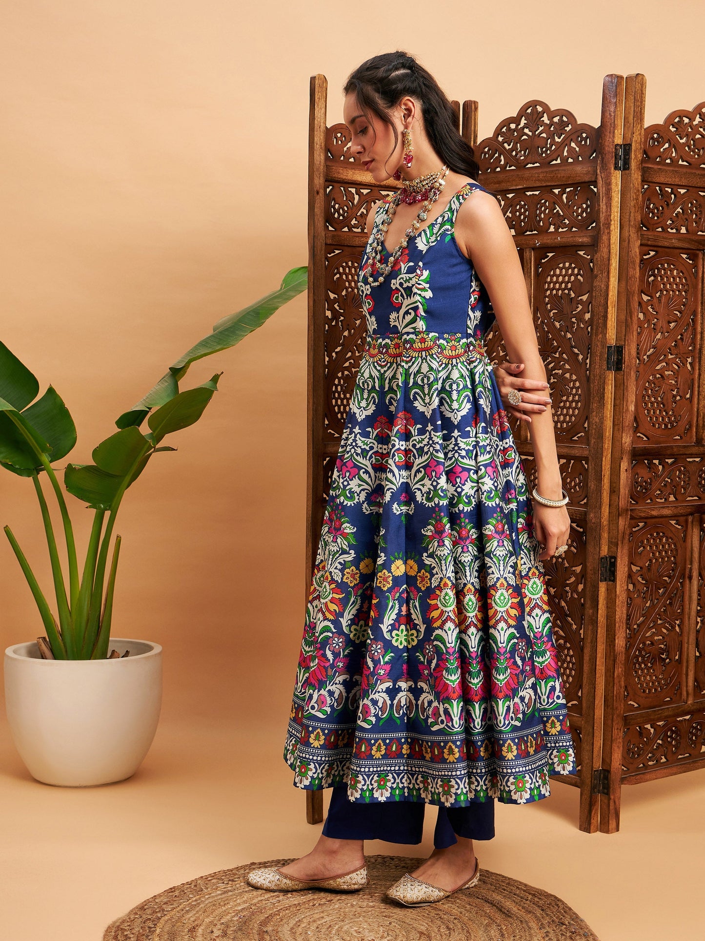 Navy Floral Sleeveless Anarkali Maxi Kurta-Shae by SASSAFRAS
