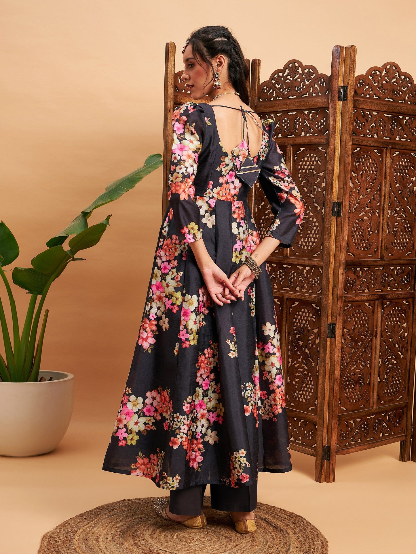 Black Floral Full Sleeves Anarkali Maxi Kurta