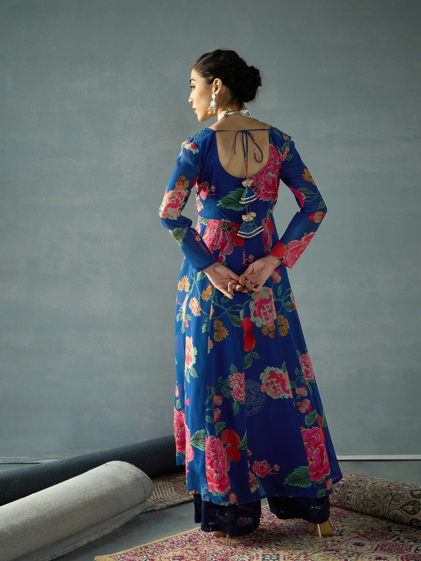 Navy Floral Sweetheart Neck Anarkali Kurta