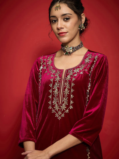 Fuchsia Velvet Embroidered Round Neck Kurta-Shae by SASSAFRAS