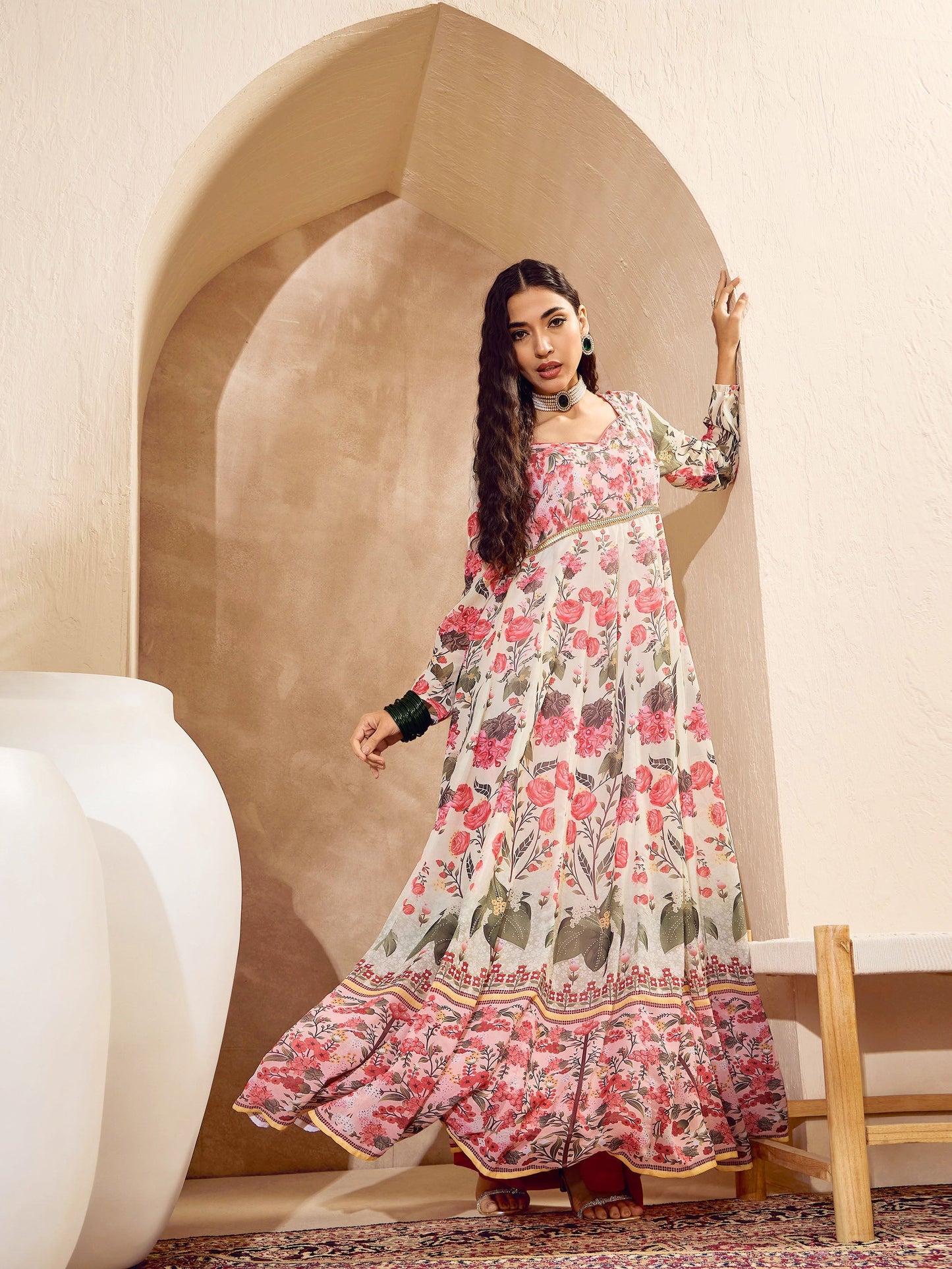 Off White Floral Sweetheart Neck Anarkali Kurta