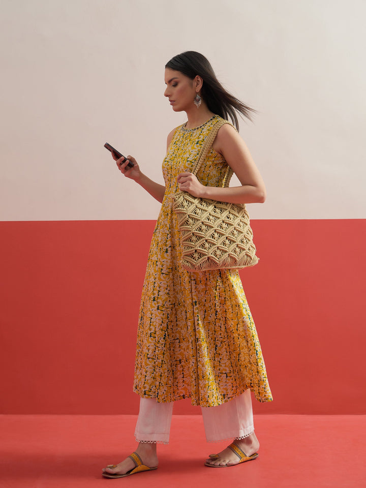 Women Yellow Floral Embroidered Sleeveless Kurta