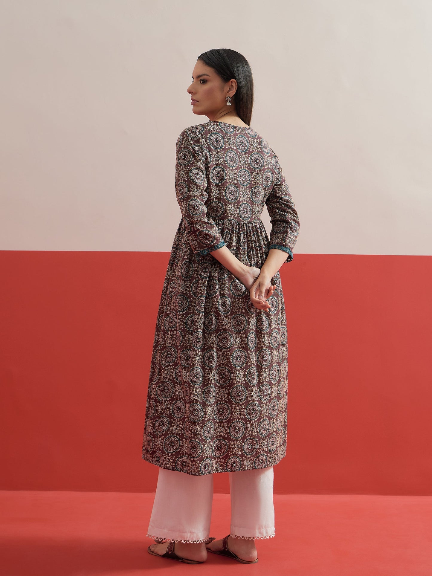 Women Brown Geometric Print Gathered Kurta