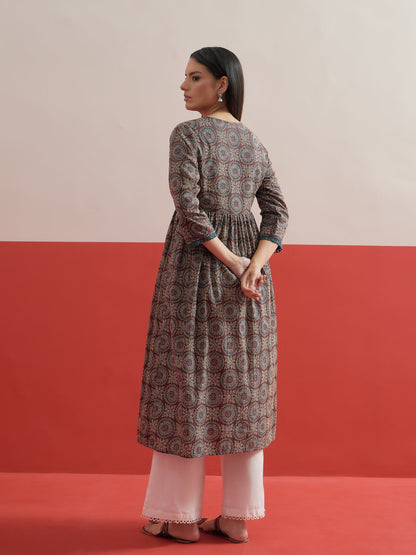 Women Brown Geometric Print Gathered Kurta With Straight Pant