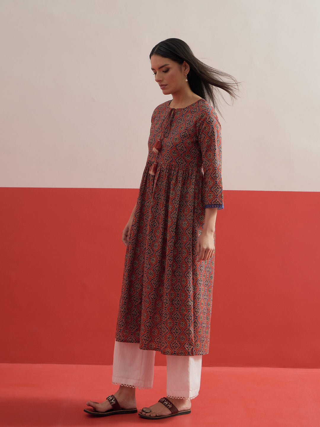 Women Maroon Geometric Print Gathered Kurta
